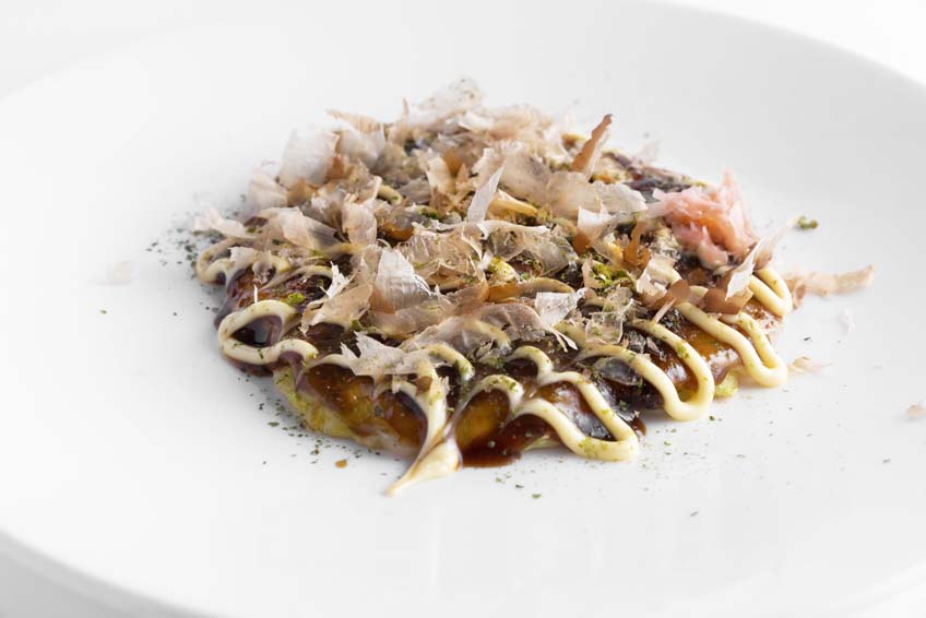 Okonomiyaki llega a Casino Marbella uniendo a Japón y Mediterráneo